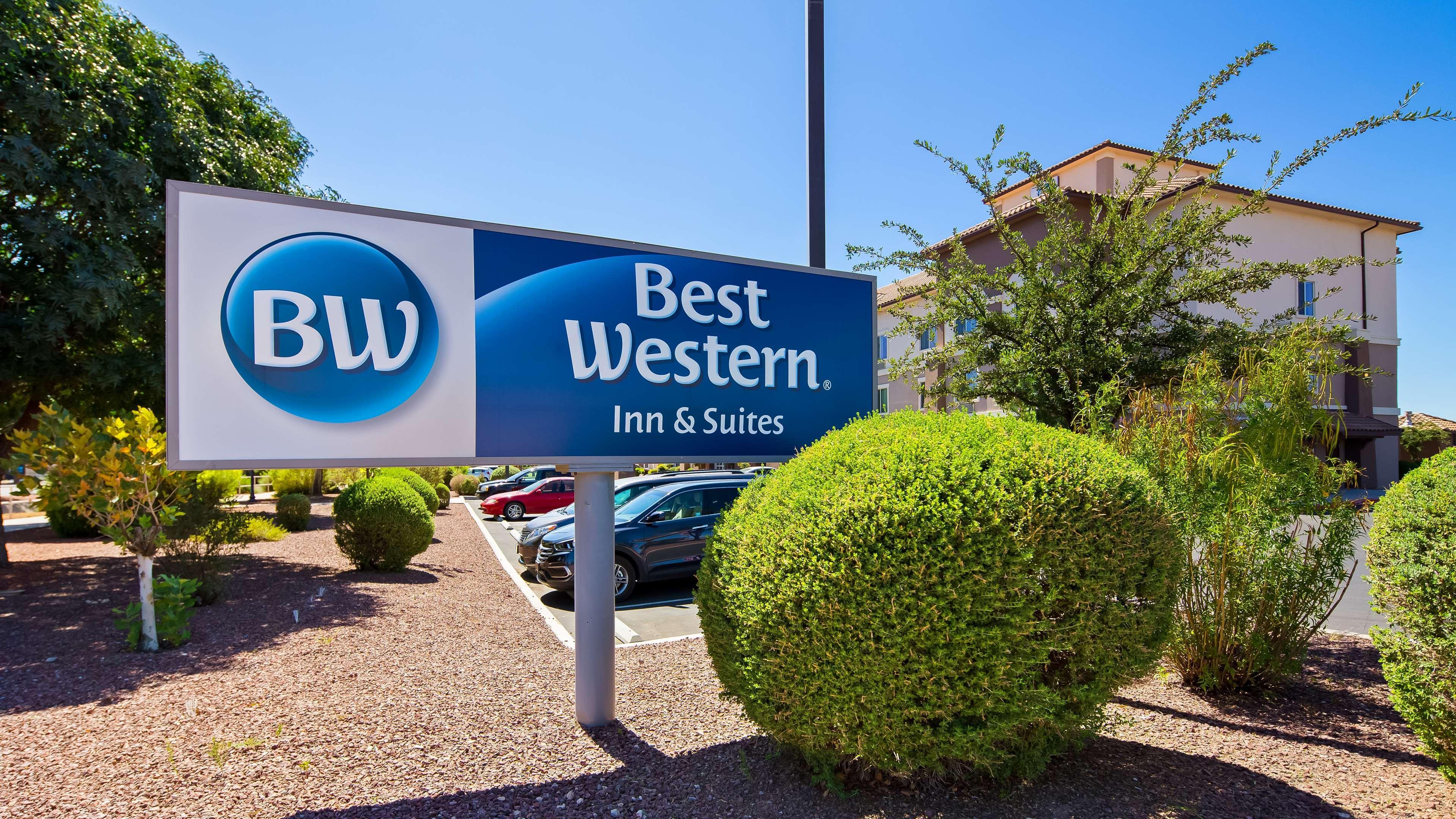 Best Western Douglas Inn & Suites Eksteriør billede